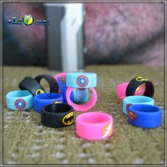 22 мм Superman Vape Band - широкое декоративное силиконовое колечко, препятствующее скольжению эл. сигареты. Бэтмен.
