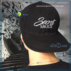 Secret Sauce Snapback - Кепка снепбек от известного производителя жидкостей для вейпа.