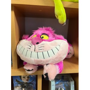 Чеширський кіт Disney на магазинній полиці вейп шопу Елік крупним планом готовий до продажу