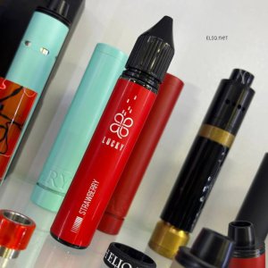 Флакон 30мл з концентратом Strawberry та сольовий нікобустер 50мг Liquid Lab в наявності в Eliq