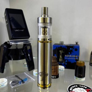 Orchid 26650 - Обслуговуваний Атомайзер MTL RTA Орхідея фото на фоні інших атомайзерів в сборі с мехмодом Tree of Life