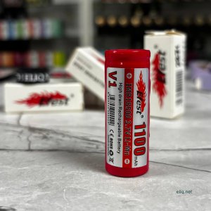 Акумулятор Efest IMR 18500 1100mAh з білим корпусом та червоними написами, плоский позитивний контакт